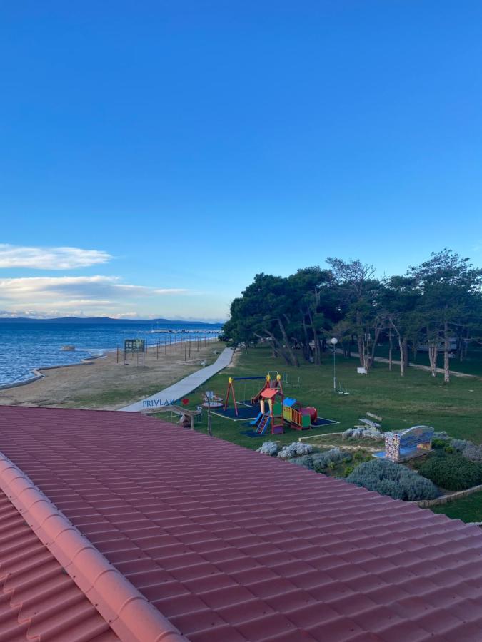 Apartment Privlaka Direkt Am Strand Mit Klima Und Neuem Badezimmer Haustiere Sind Willkommen 外观 照片