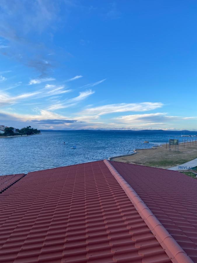 Apartment Privlaka Direkt Am Strand Mit Klima Und Neuem Badezimmer Haustiere Sind Willkommen 外观 照片