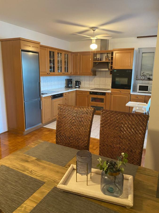 Apartment Privlaka Direkt Am Strand Mit Klima Und Neuem Badezimmer Haustiere Sind Willkommen 外观 照片
