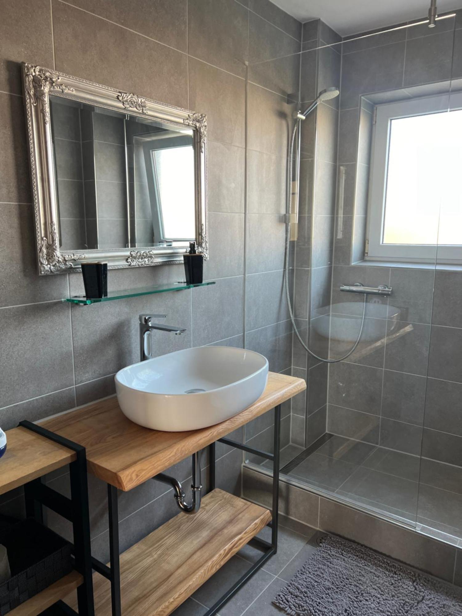 Apartment Privlaka Direkt Am Strand Mit Klima Und Neuem Badezimmer Haustiere Sind Willkommen 外观 照片